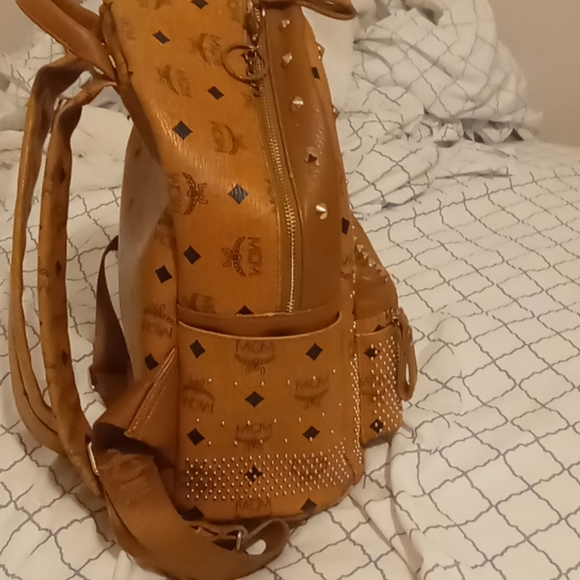 MCM Bookbag - Picture 3 of 3